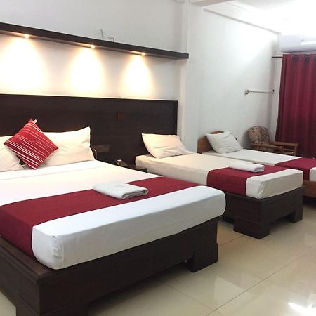 Hotel Nelly Vavuniya Εξωτερικό φωτογραφία