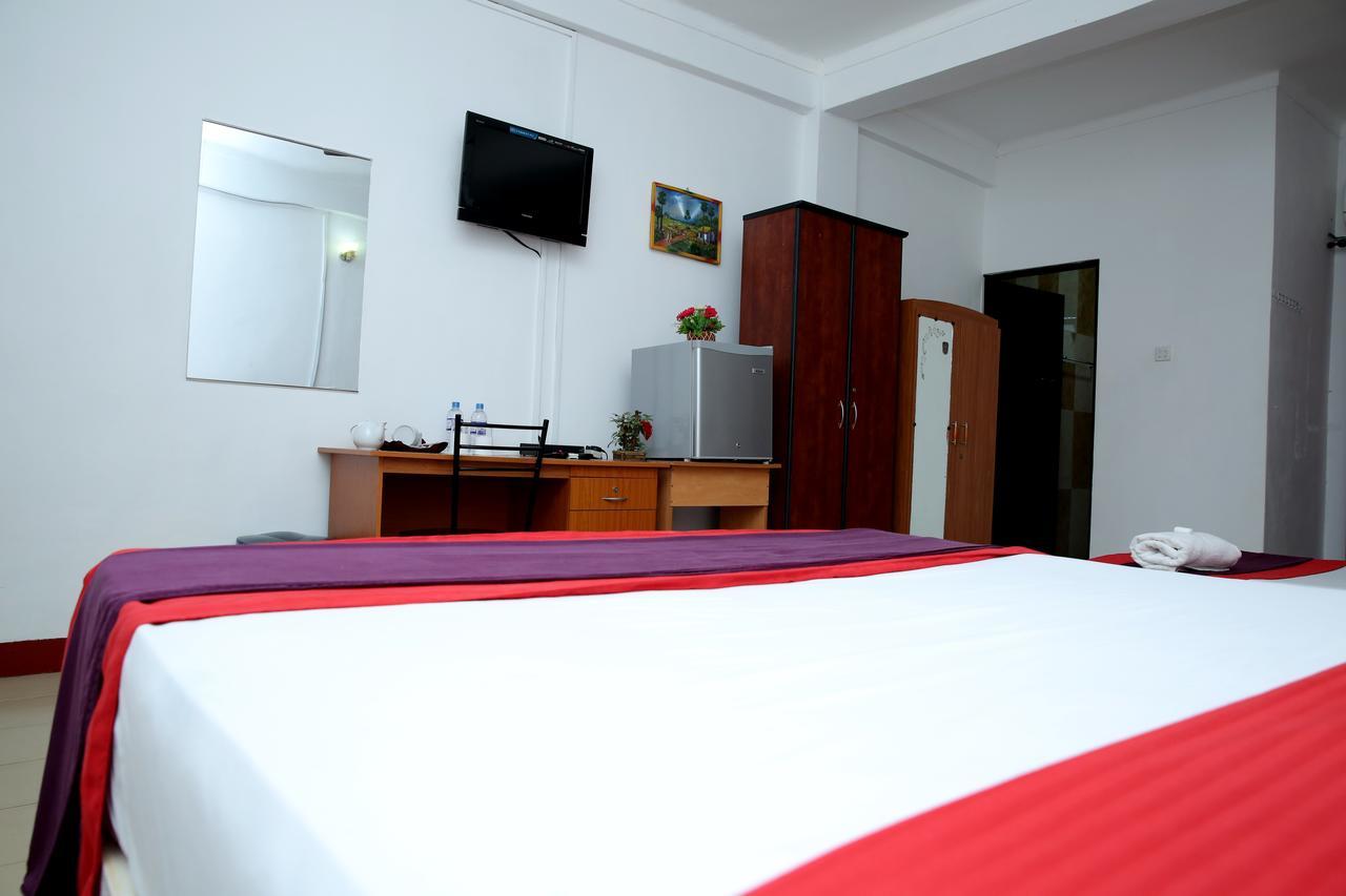 Hotel Nelly Vavuniya Εξωτερικό φωτογραφία