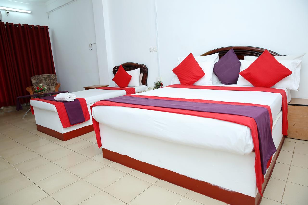 Hotel Nelly Vavuniya Εξωτερικό φωτογραφία